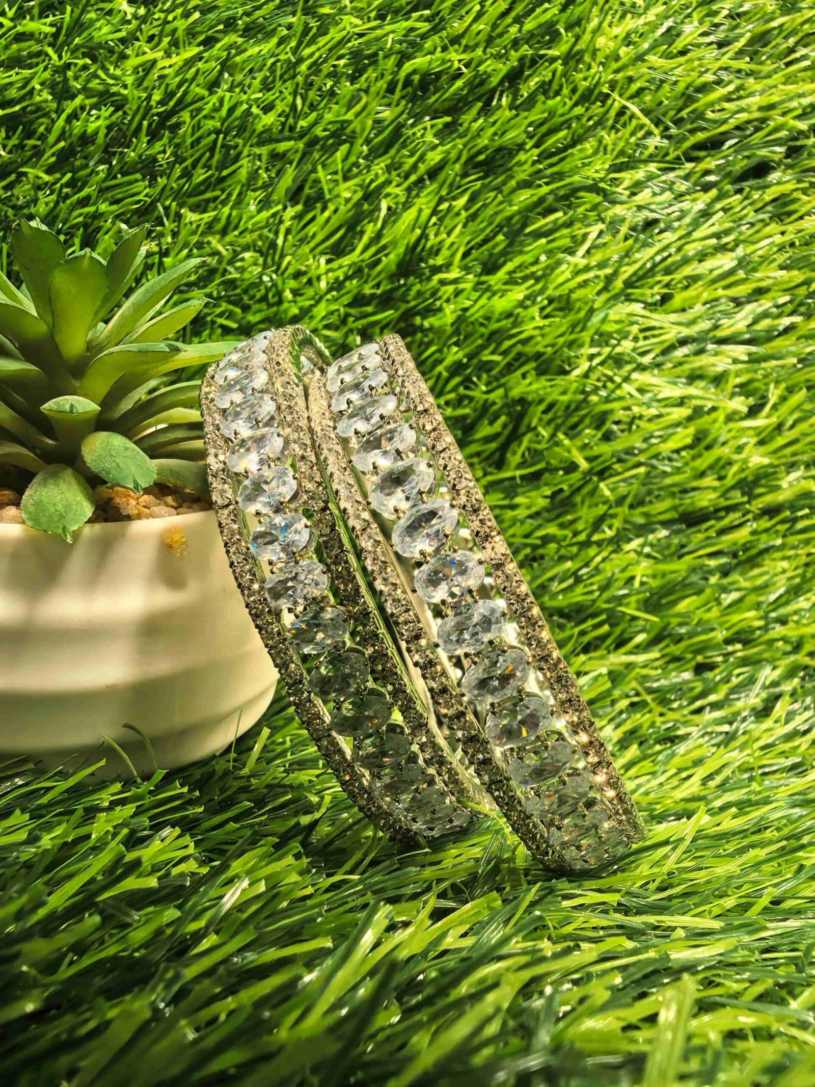 2 Pieces teddy amreican bangles set for women 28 size-মহিলাদের জন্য ২-পিস টেডি অ্যামেরিকান বালা সেট, পার্টি, বিয়ে ও উৎসবের জন্য। - Image 5