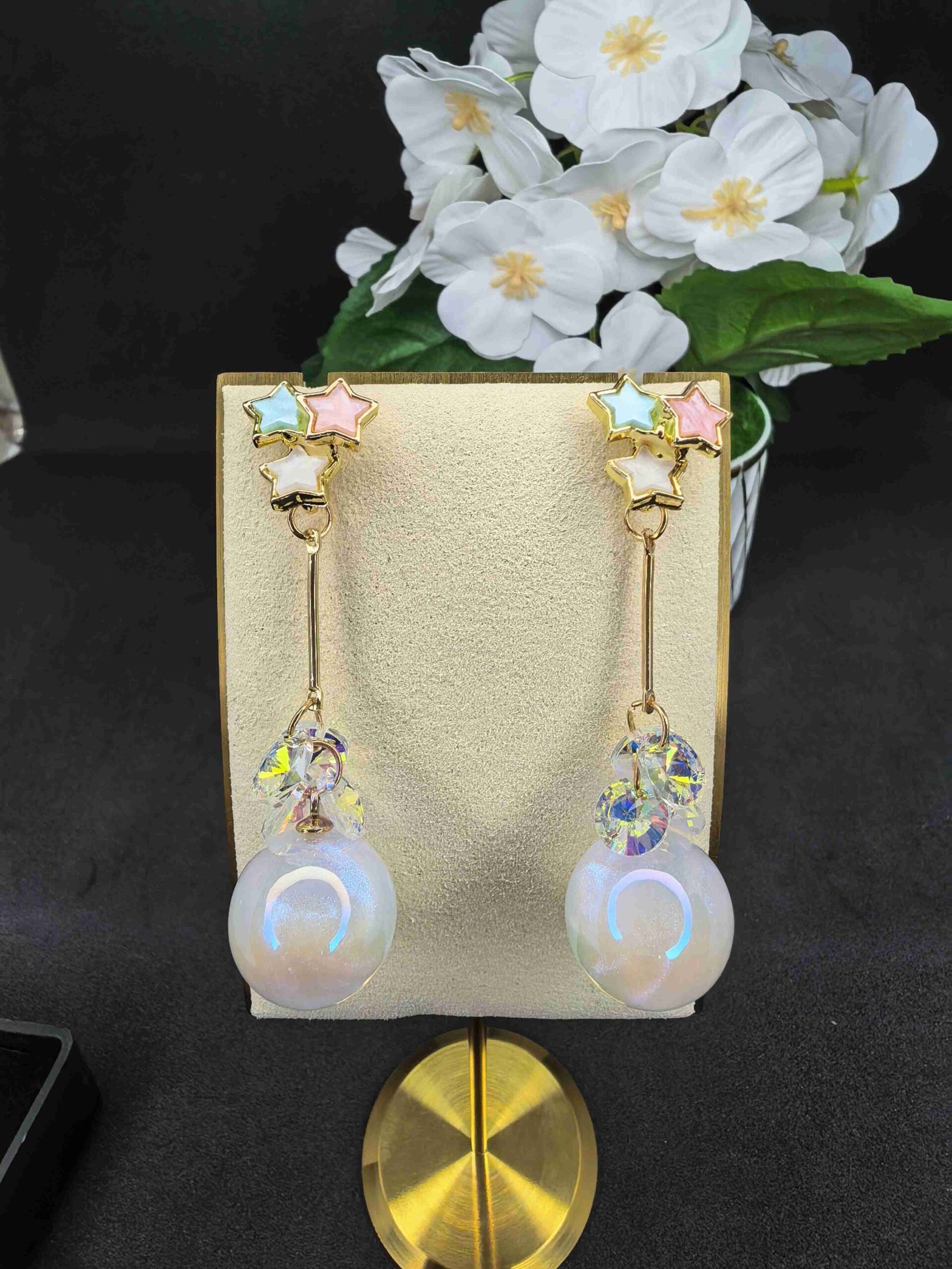 3 Star Enamel Cluster Earings in Gold Finish for Women | মহিলাদের প্যাস্টেল স্টার ও পার্ল গোল্ডেন ড্যাংলার ইয়াররিংস পার্টি ব্যবহারের জন্য - Image 4
