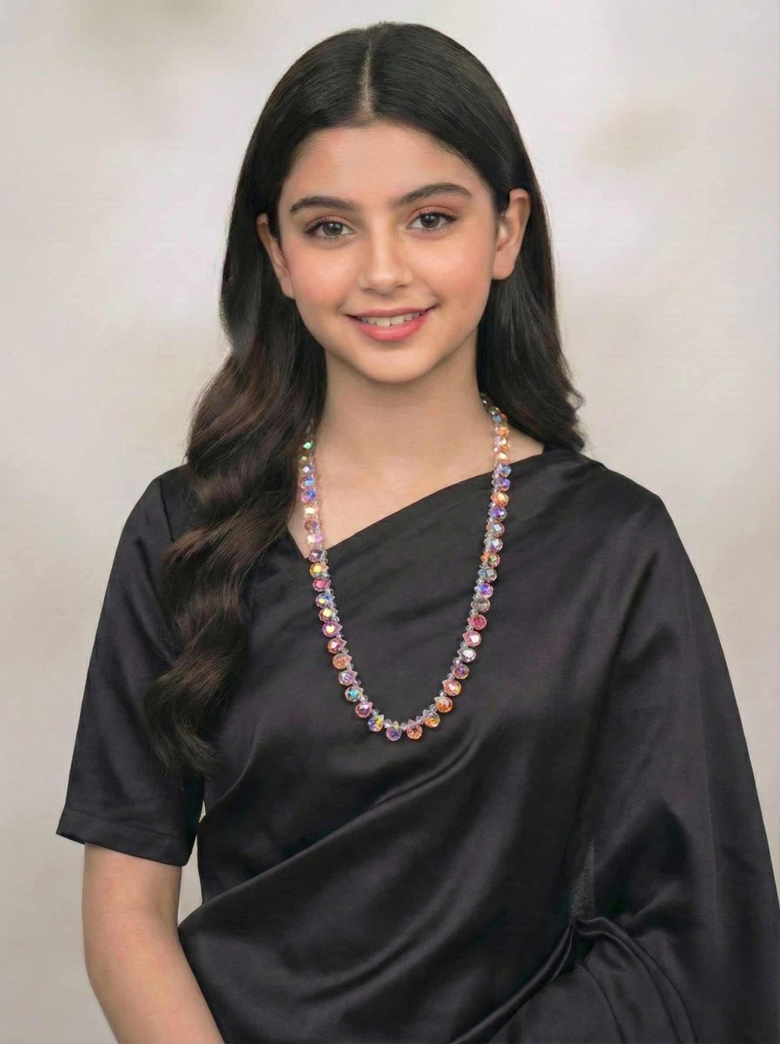 Crystal glass mala-মহিলাদের ক্রিস্টাল গ্লাস মালা পার্টি ও উৎসবে স্টাইল ও ঝকঝকে লুকের জন্য - Image 2