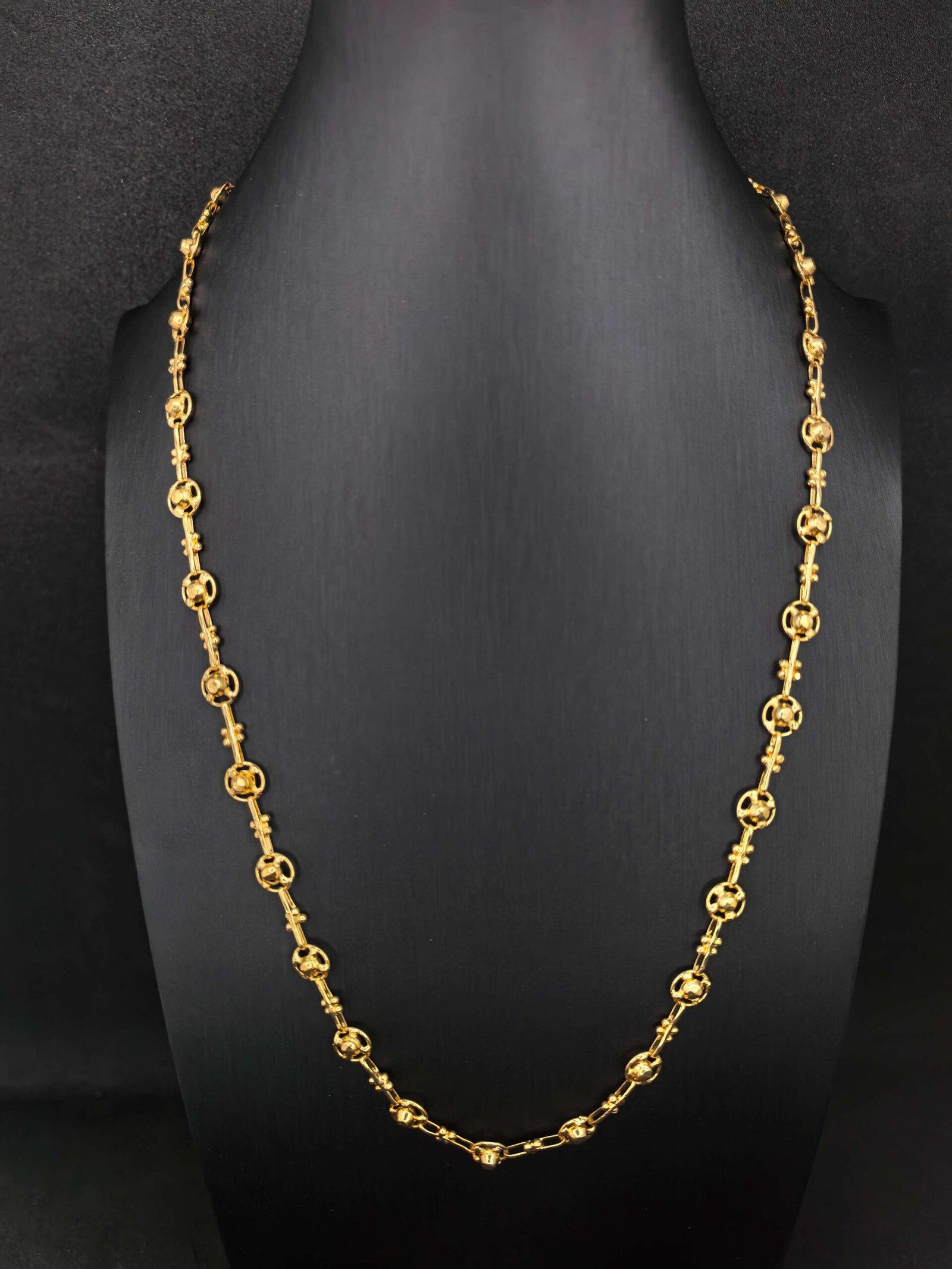 Gold-plated fashion chain necklace-মহিলাদের গোল্ড-প্লেটেড ফ্যাশন চেইন নেকলেস, পার্টি ও বিয়েতে স্টাইলের জন্য