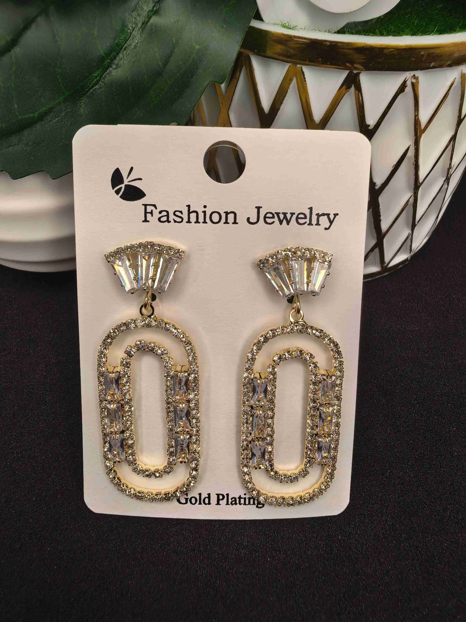 Gold Plated Silver Stone Earings for Women | মহিলাদের জিওমেট্রিক স্টাইল ক্রিস্টাল গোল্ডেন ইয়াররিংস পার্টি ও উৎসবের জন্য - Image 4