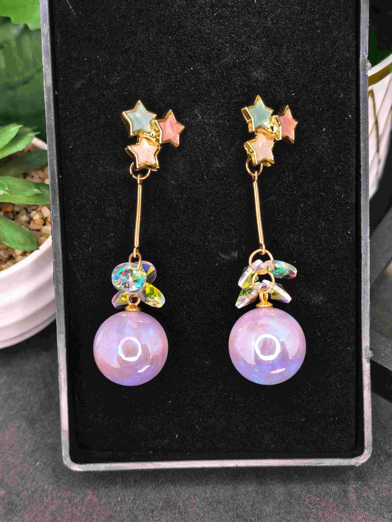 Gold Tone Earings with Acrylic Star Pearl Like Beads for Women | মহিলাদের রঙিন স্টার ও পার্ল বীড গোল্ডেন কানের দুল পার্টি ও ডেইলি ব্যবহারের জন্য - Image 2