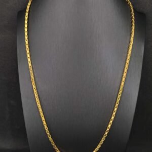 Gold-toned necklace featuring a fishbone chain design-মহিলাদের গোল্ড-টোন ফিশবোন চেইন নেকলেস, পার্টি ও বিয়েতে স্টাইলের জন্য