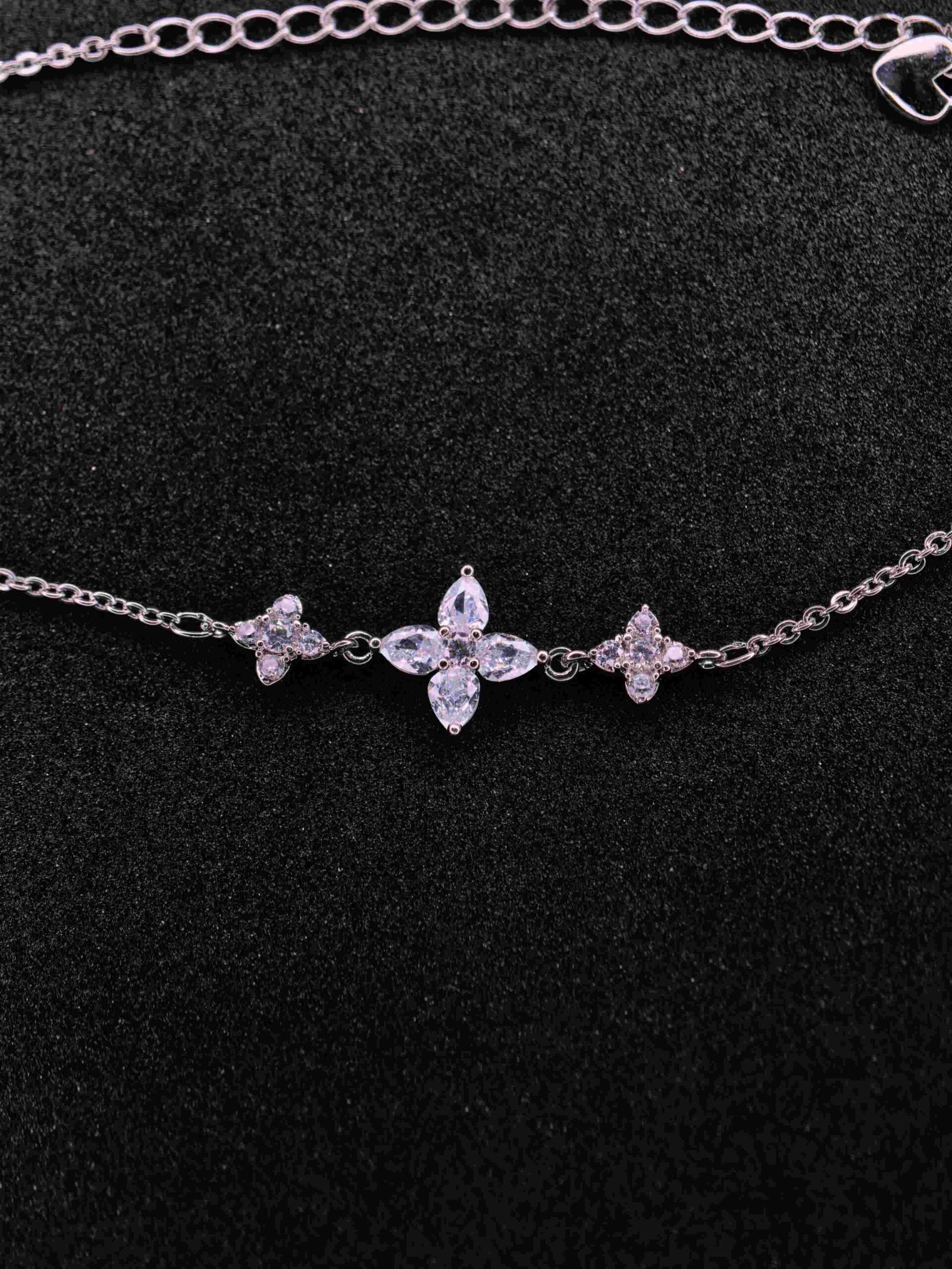 Silver Plated Diamond Stone Anklet for Women | মহিলাদের ট্রিপল বাটারফ্লাই চার্ম সিলভার পায়েল পার্টি ও উৎসবের সাজের জন্য - Image 2