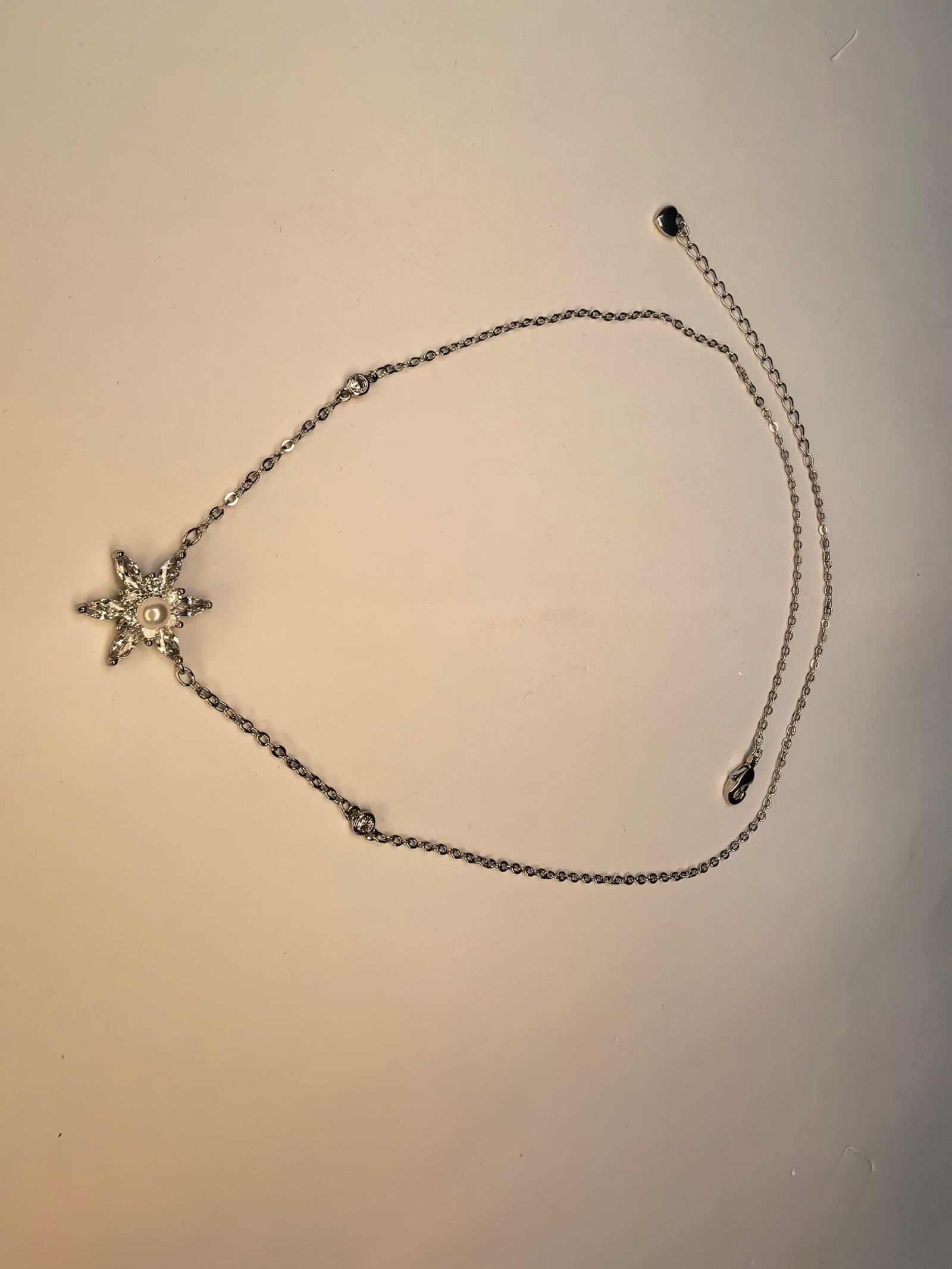 One pieces sliver stone necklace for women-মহিলাদের জন্য এক-পিস সিলভার স্টোন নেকলেস, পার্টি, বিয়ে, উৎসব এর জন্য - Image 4