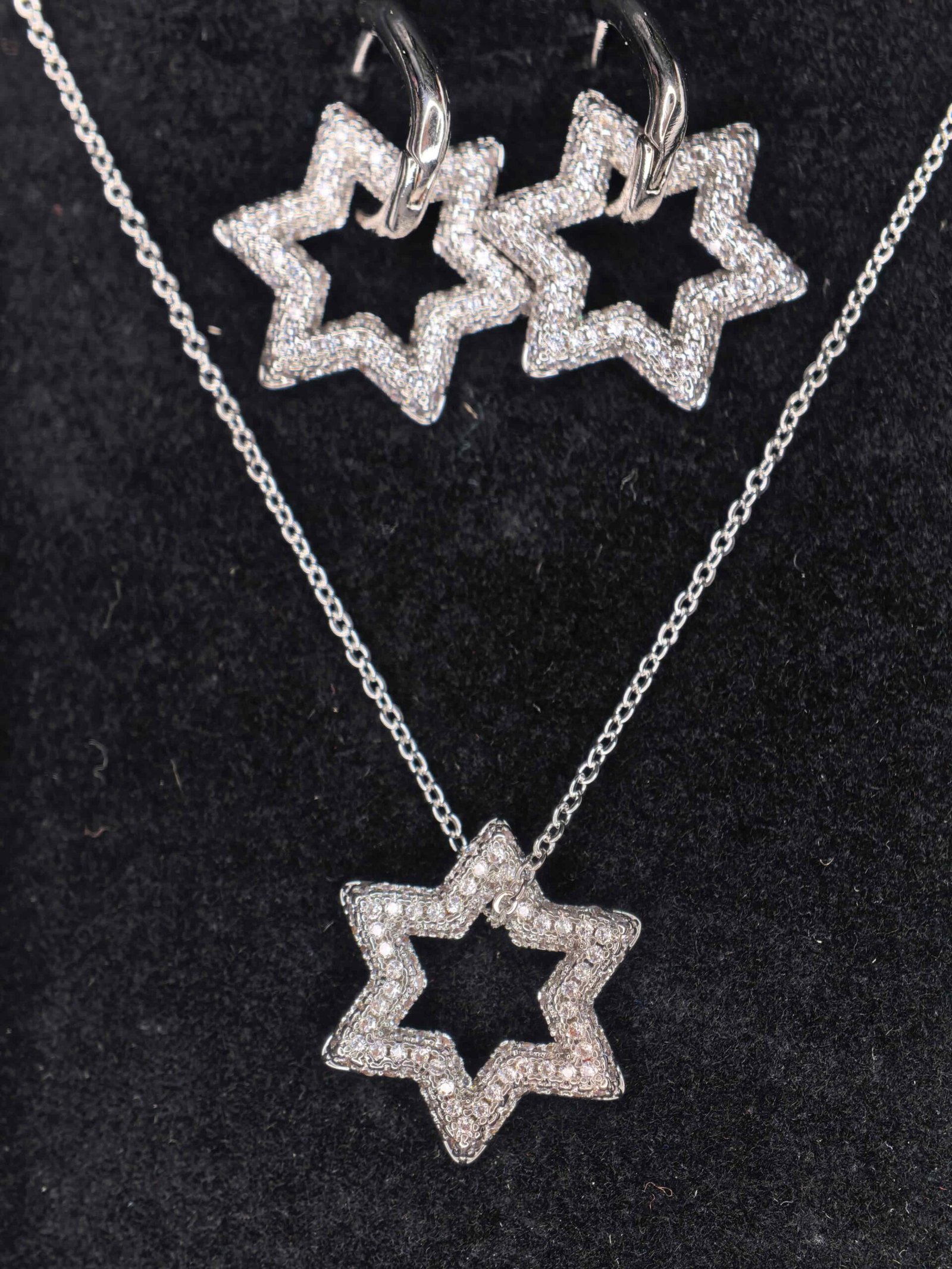 Two pieces silver stone necklace for women-মহিলাদের জন্য ২-পিস সিলভার স্টোন নেকলেস সেট, পার্টি, বিয়ে এবং বিশেষ অনুষ্ঠানের জন্য