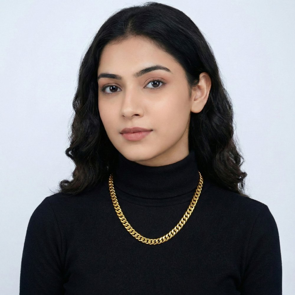 Gold-toned Cuban link chain-মহিলাদের গোল্ড-টোন কিউবান লিঙ্ক চেইন, পার্টি ও বিয়েতে স্টাইলের জন্য - Image 2