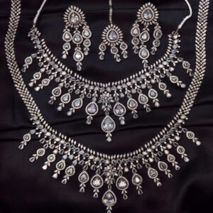 4 Pieces Diamond Cut Necklace with Matching Earrings – মহিলাদের বিয়ে ও পার্টির জন্য হেভি ব্রাইডাল জিরকোনিয়া নেকলেস সেট