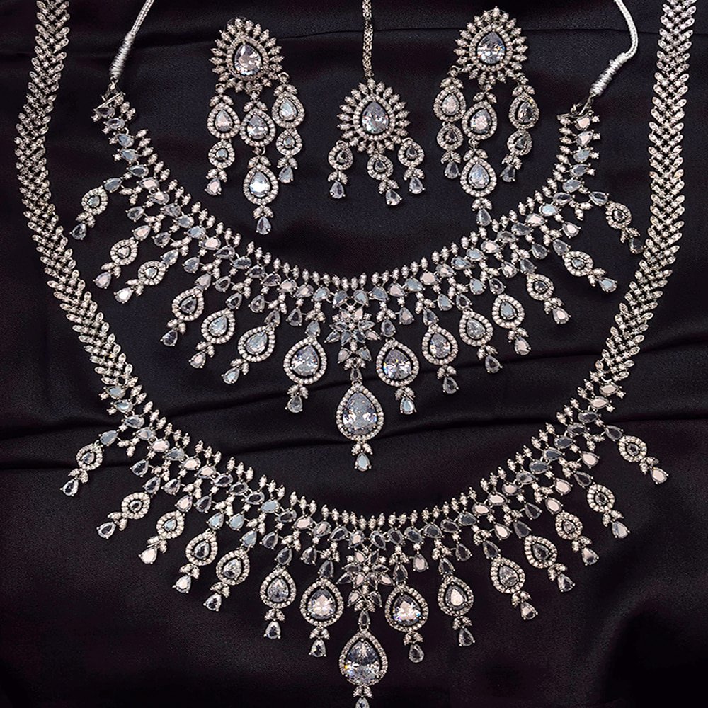 4 Pieces Diamond Cut Necklace with Matching Earrings – মহিলাদের বিয়ে ও পার্টির জন্য হেভি ব্রাইডাল জিরকোনিয়া নেকলেস সেট