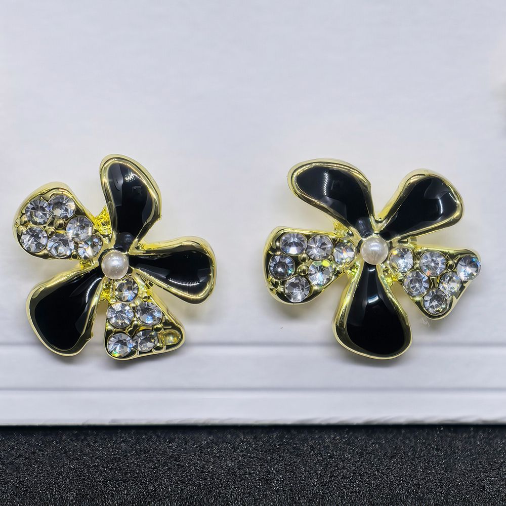 Gold plated 3set earings combo | মহিলাদের স্টাইলিশ স্টাড ও ঝুলন্ত ইয়াররিং সেট - Image 5