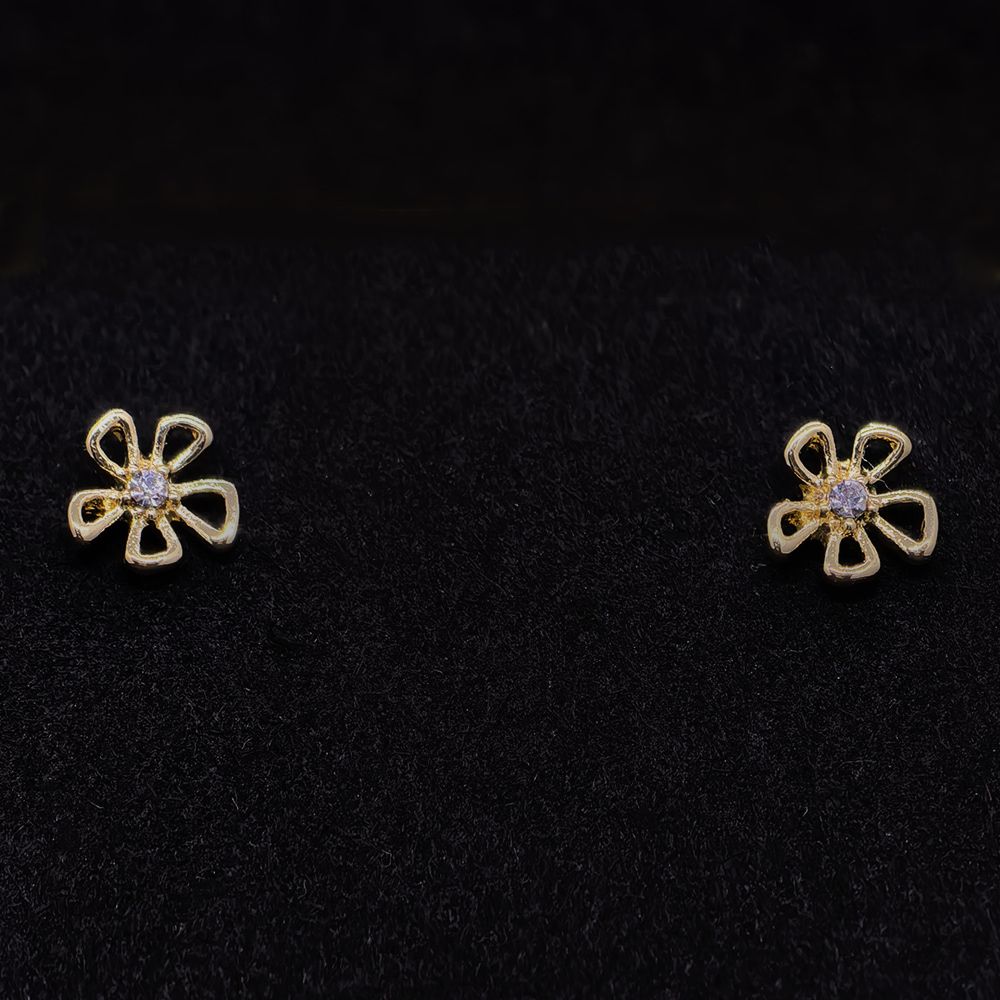 Gold plated 3set earings combo | মহিলাদের স্টাইলিশ স্টাড ও ঝুলন্ত ইয়াররিং সেট - Image 4