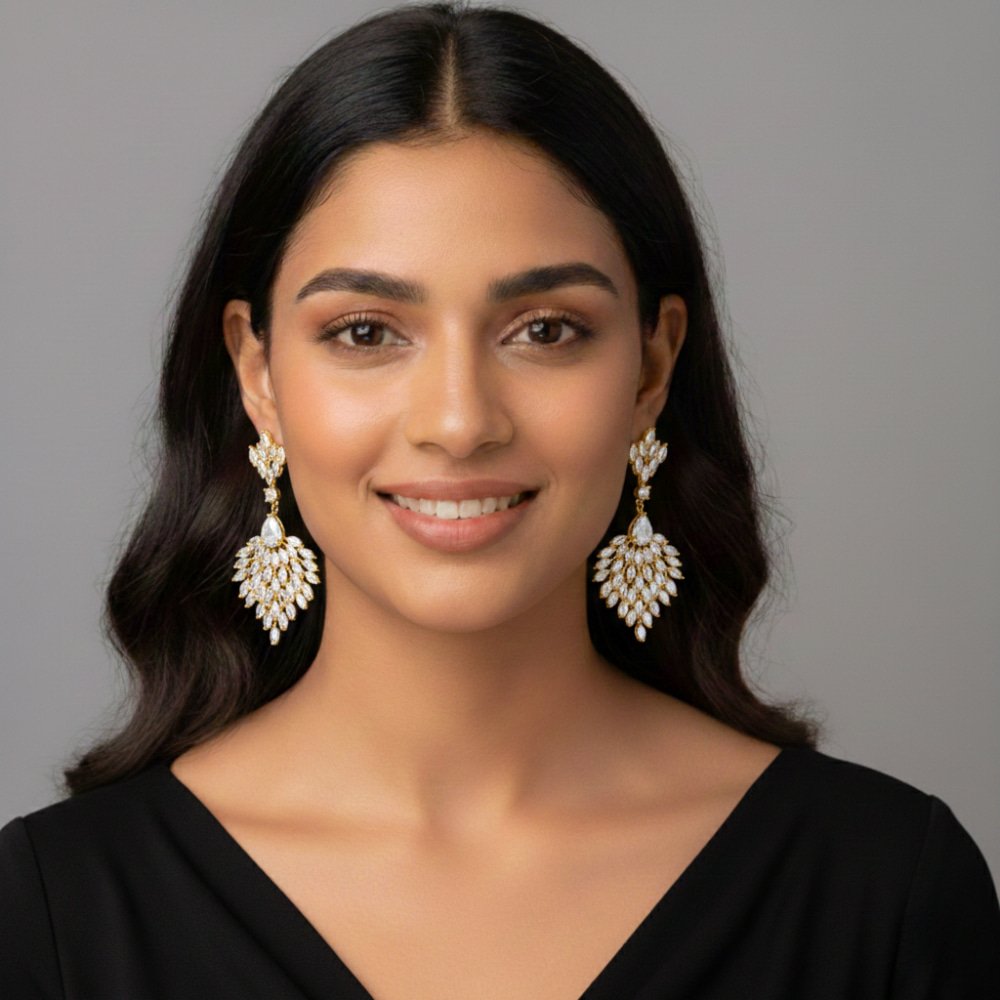 Crystal Leaf Design Earrings – মহিলাদের পার্টি, ফ্যাশন ও বিয়ের জন্য স্টাইলিশ ক্রিস্টাল লিফ ইয়াররিং