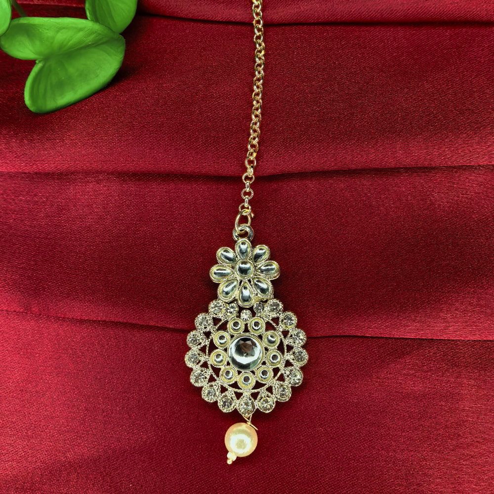 Golden Traditional Indian Pearl and Kundan Tikli for Women মহিলাদের জন্য রাজকীয় ইন্ডিয়ান গোল্ডেন পার্ল ও কুন্দন টিকলি ট্র্যাডিশনাল মাংটিকা হেড জুয়েলারি কালেকশন - Image 2