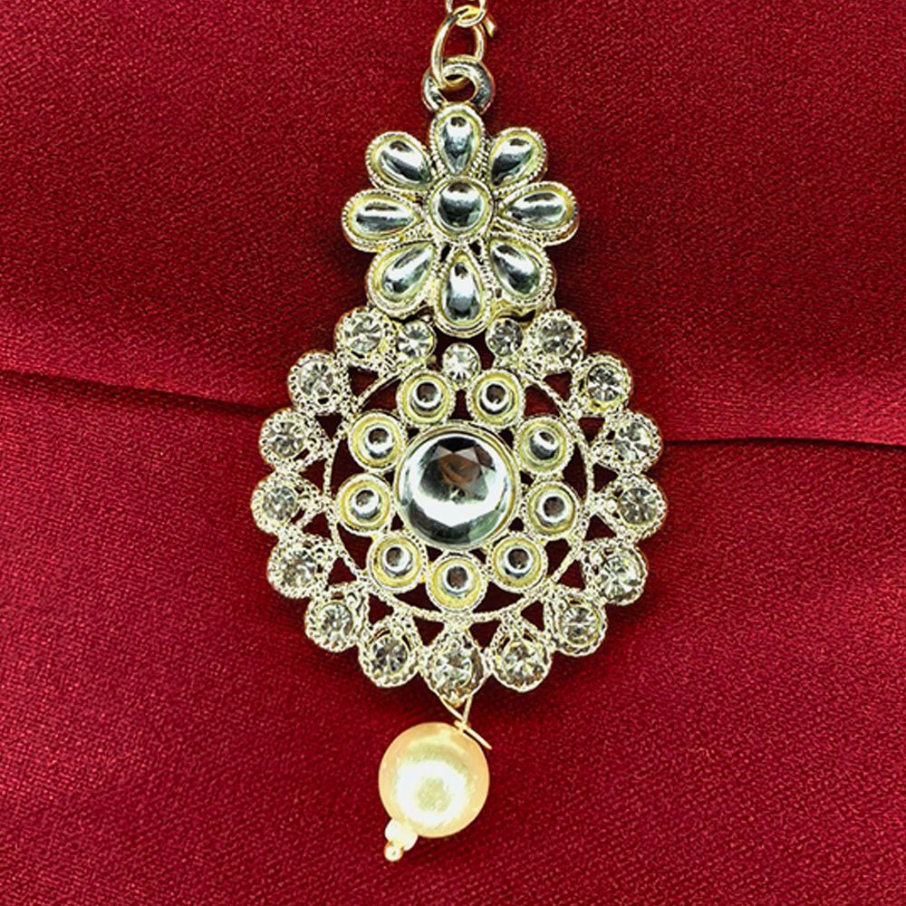 Golden Traditional Indian Pearl and Kundan Tikli for Women মহিলাদের জন্য রাজকীয় ইন্ডিয়ান গোল্ডেন পার্ল ও কুন্দন টিকলি ট্র্যাডিশনাল মাংটিকা হেড জুয়েলারি কালেকশন - Image 3