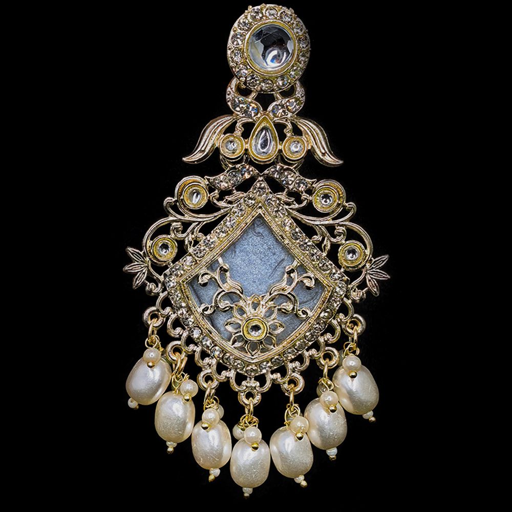 Kundan Earrings White Stone and Pearl – মহিলাদের জন্য কুন্দন হোয়াইট স্টোন ও পার্ল ইয়ারিং - Image 3