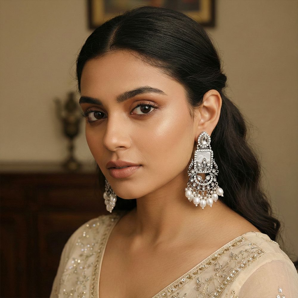 Oxidized Plated Earrings with Crystal Stone and Pearl – মহিলাদের জন্য অক্সিডাইজড সিলভার পার্ল ঝুমকা ইয়ারিং - Image 2