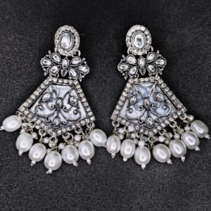 Oxidized plated earrings with crystal stone and pearl for women.