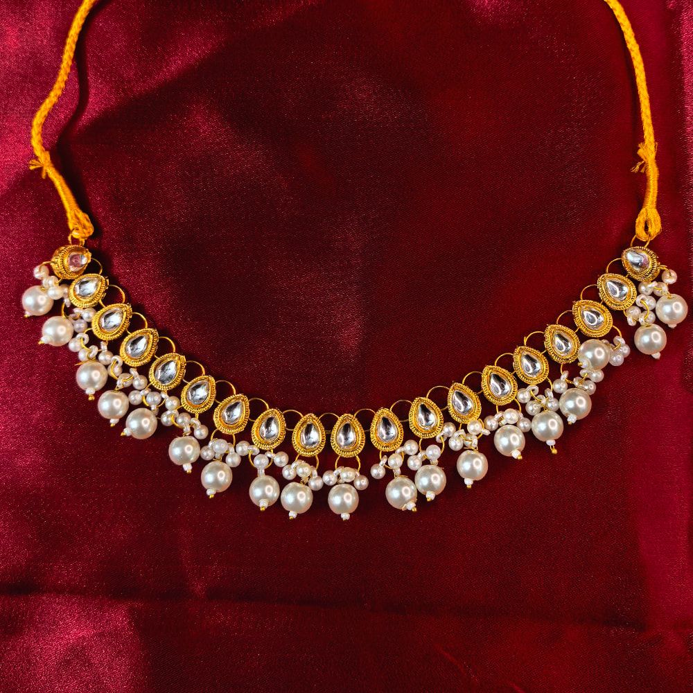 Pearl Necklace Set with Tikli for Women মহিলাদের জন্য রাজকীয় পার্ল ও কুন্দন স্টোন নেকলেস লাক্সারি ব্রাইডাল জুয়েলারি কালেকশন - Image 3