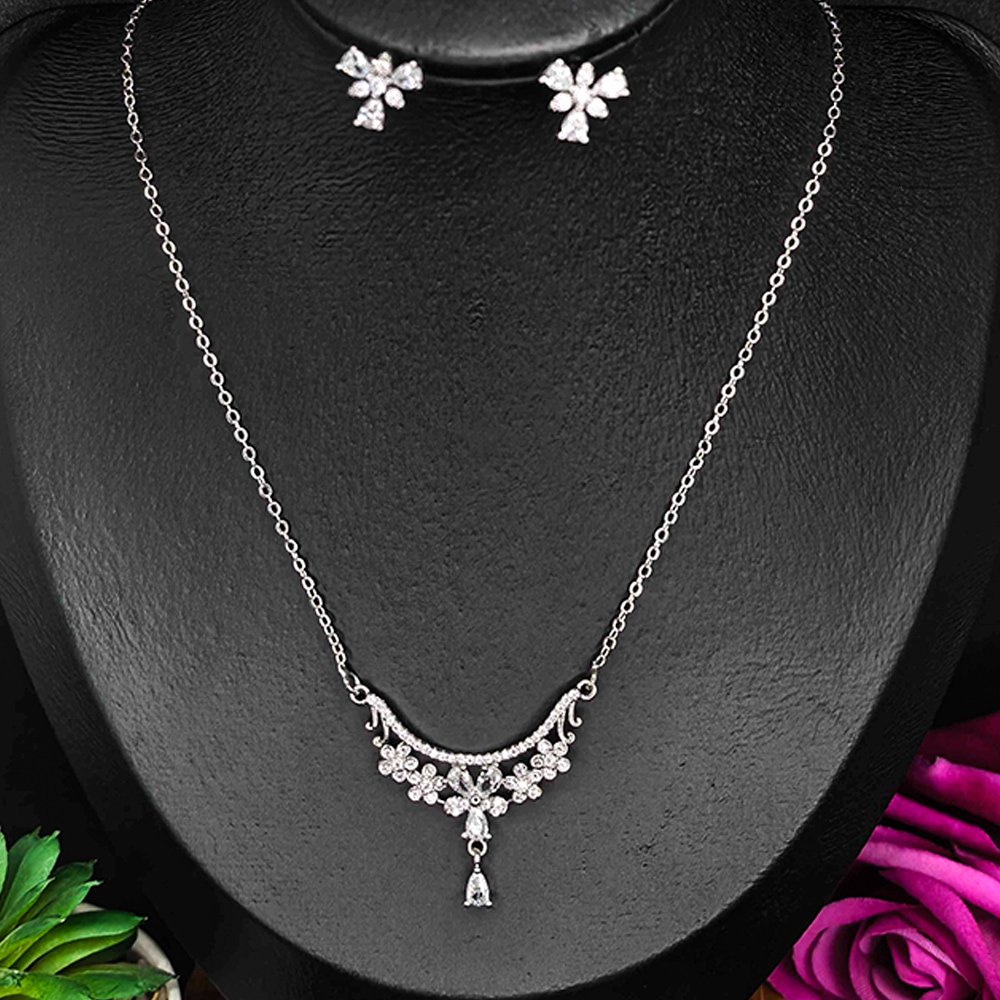 Silver-Toned Necklace Set Floral Design – মহিলাদের পার্টি ও বিয়ের জন্য স্টাইলিশ ফ্লোরাল ডিজাইনের জুয়েলারি