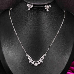 Silver-Toned Necklace Earrings Set for Women – মহিলাদের পার্টি ও বিয়ের জন্য ট্র্যাডিশনাল স্টেটমেন্ট জুয়েলারি