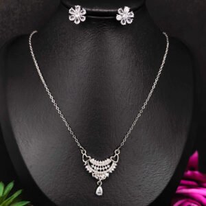 Silver-Toned Necklace Set with Earrings – মহিলাদের পার্টি ও বিয়ের জন্য স্টাইলিশ ট্র্যাডিশনাল জুয়েলারি