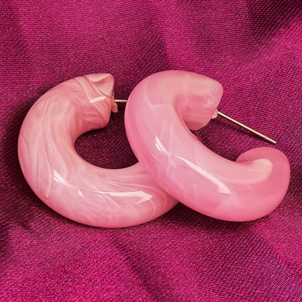 Six Pair Earrings in One Combo – মহিলাদের জন্য ৬ জোড়া ফ্যাশন ইয়ারিং কম্বো সেট - Image 16