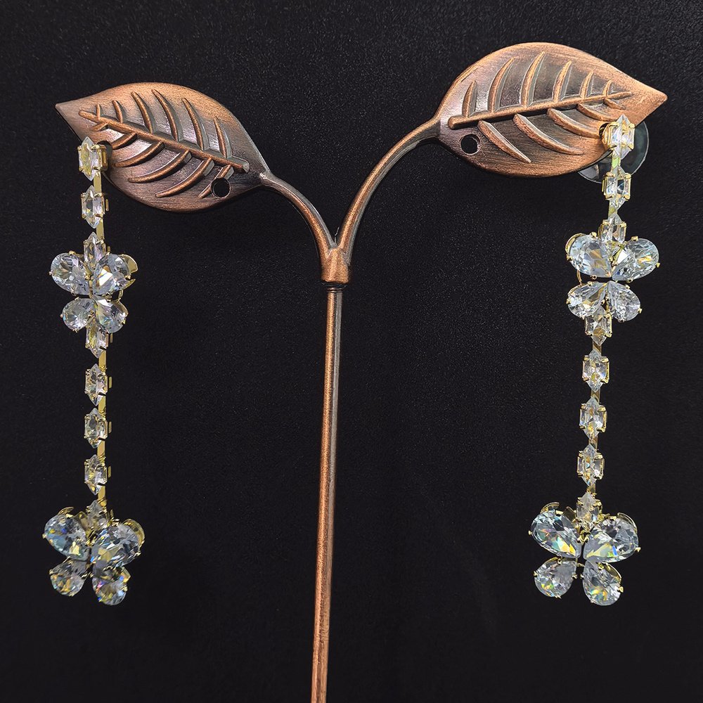 Silver and Gold Toned Floral Shape Earrings with Zirconia Stone মহিলাদের জন্য রাজকীয় ফ্লোরাল জিরকোনিয়া ইয়াররিং কালেকশন