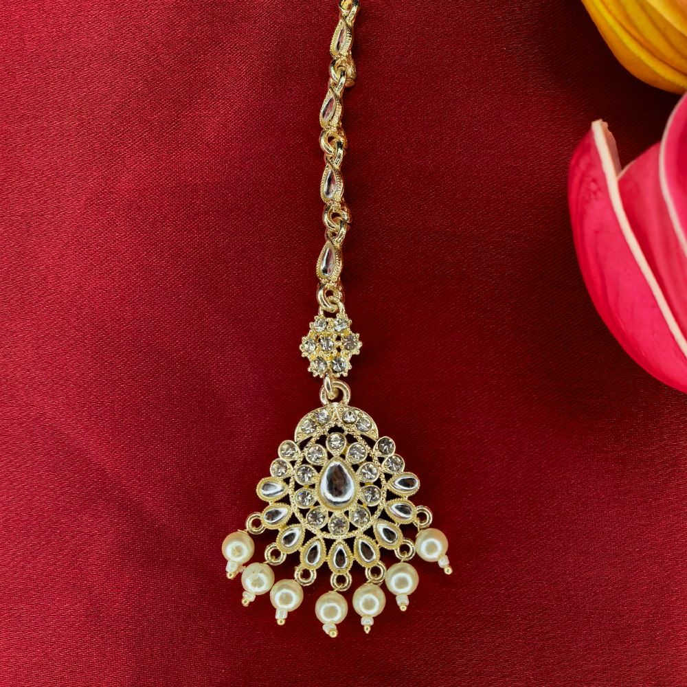 Golden Traditional Indian Pearl and Kundan Tikli for Women মহিলাদের জন্য রাজকীয় ইন্ডিয়ান গোল্ডেন পার্ল ও কুন্দন টিকলি ট্র্যাডিশনাল মাংটিকা হেড জুয়েলারি কালেকশন - Image 3