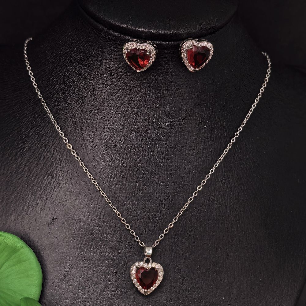 Heart Shape Stone Fashion Necklace Set For Women – মহিলাদের জন্য রোমান্টিক হার্ট শেপ স্টোনে তৈরি আকর্ষণীয় ফ্যাশন নেকলেস সেট - Image 9