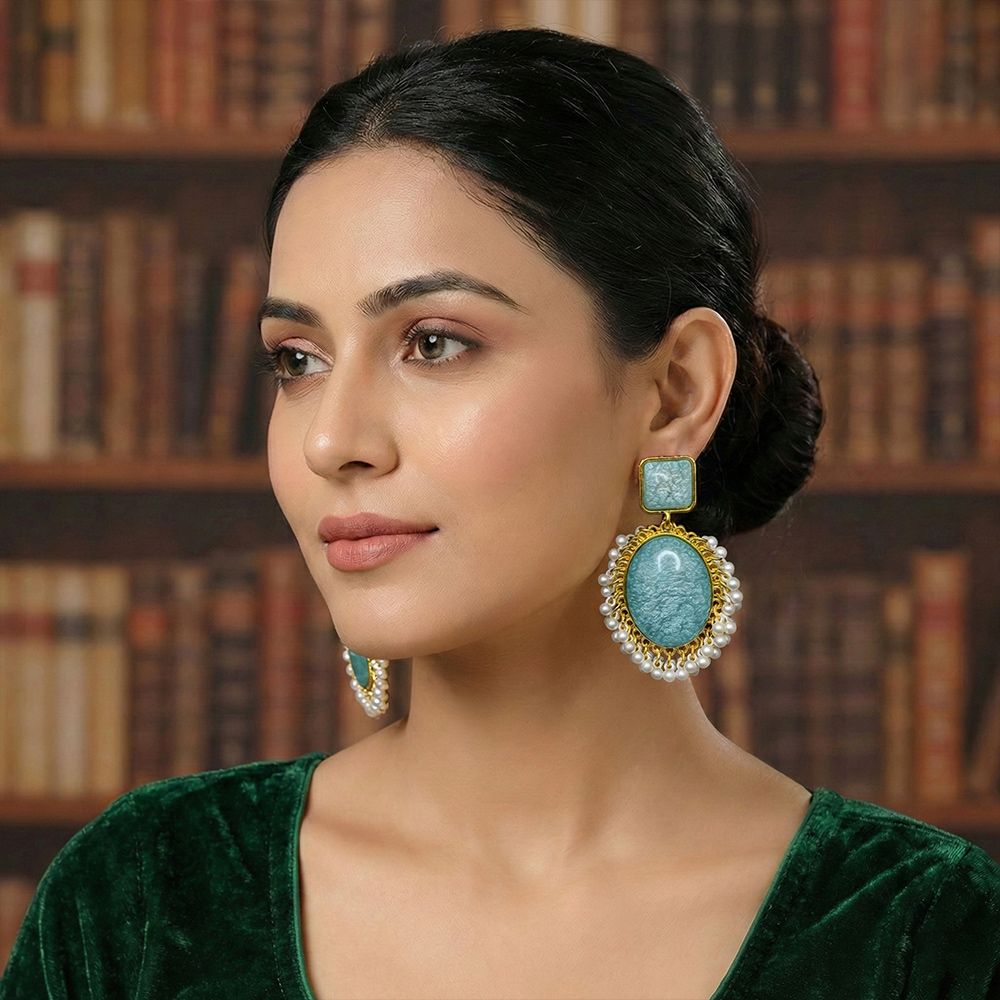 Gold-plated earrings with monalisa stones – মহিলাদের জন্য ড্যাংলিং স্টোন ও পার্ল ইয়াররিং - Image 13