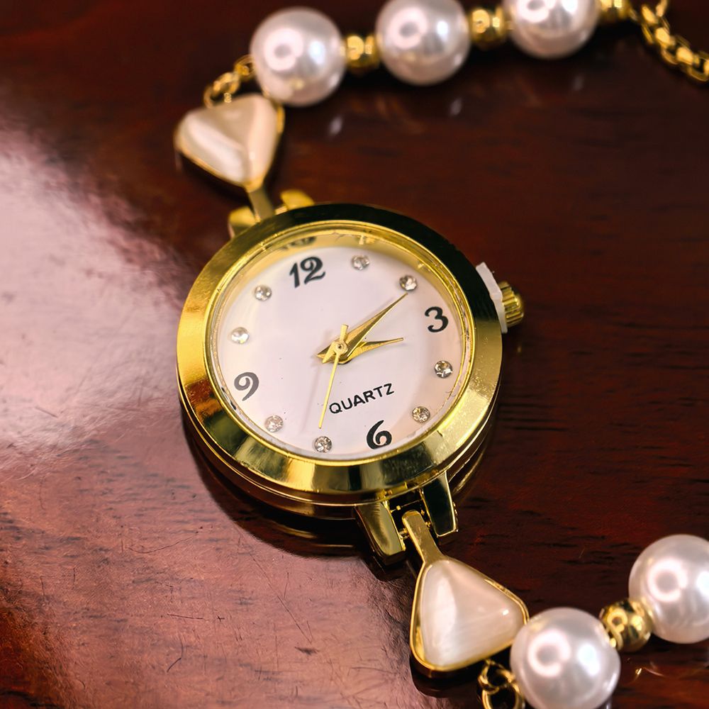Women's gold toned quartz bracelet with pearl – মহিলাদের জন্য রাজকীয় ব্রেসলেট ঘড়ি ও পার্ল ওয়াচ কালেকশন - Image 3