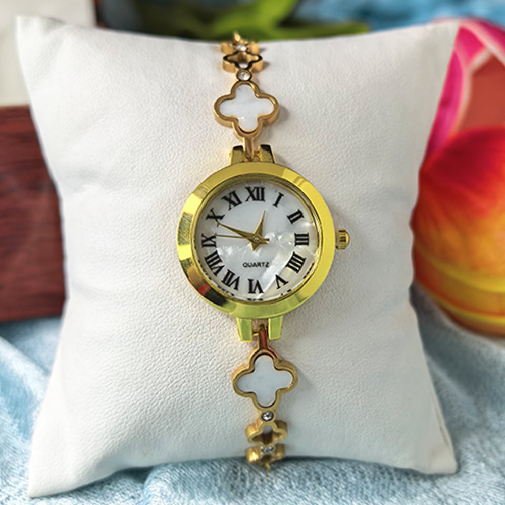 Women's gold toned quartz bracelet watch floral with white pearl – মহিলাদের জন্য রাজকীয় ব্রেসলেট ঘড়ি ও ফ্লোরাল ওয়াচ কালেকশন - Image 4