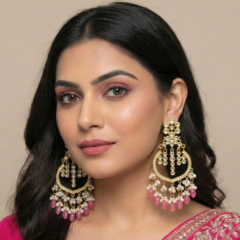 Kundan jhumka earrings with pearls – মহিলাদের জন্য রাজকীয় কুন্দন ও পার্ল লেয়ারড ঝুমকা - Image 5
