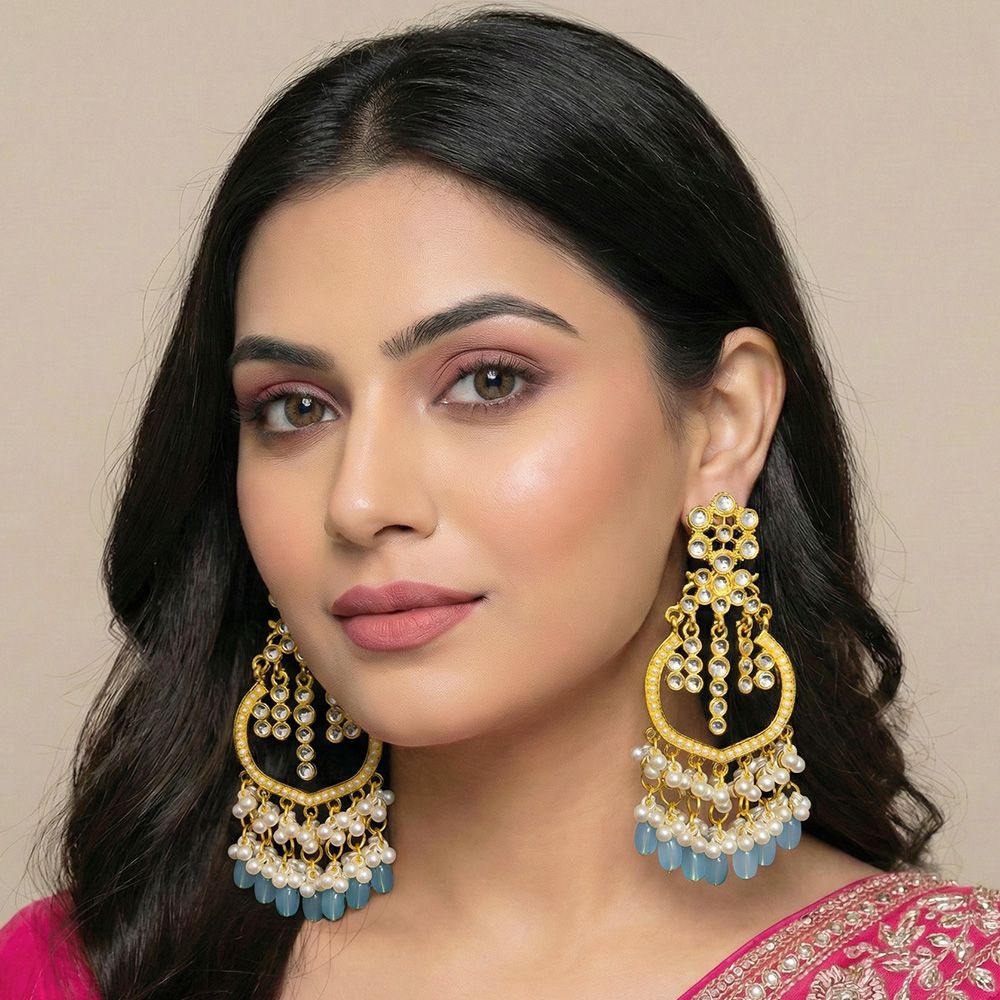 Kundan jhumka earrings with pearls – মহিলাদের জন্য রাজকীয় কুন্দন ও পার্ল লেয়ারড ঝুমকা - Image 8