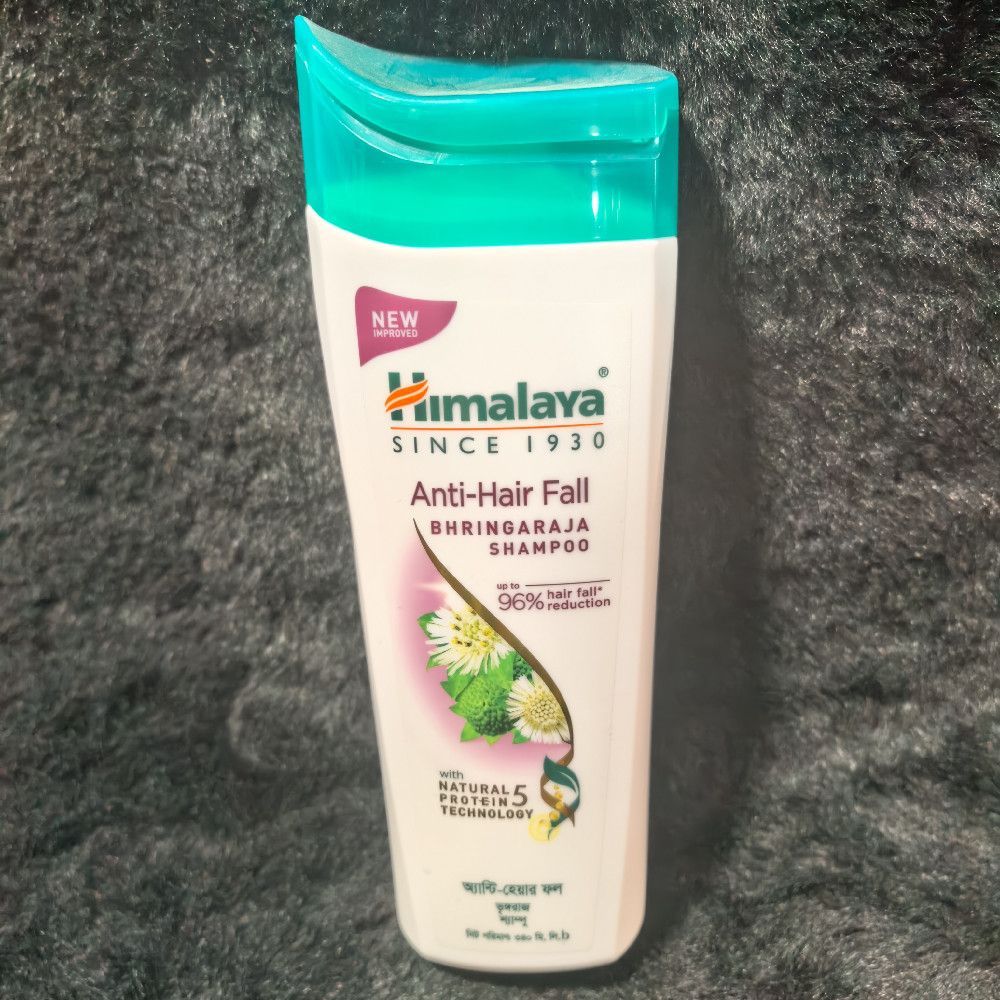 Himalaya Anti-Hair Fall Bhringaraja Shampoo Plastic Bottle