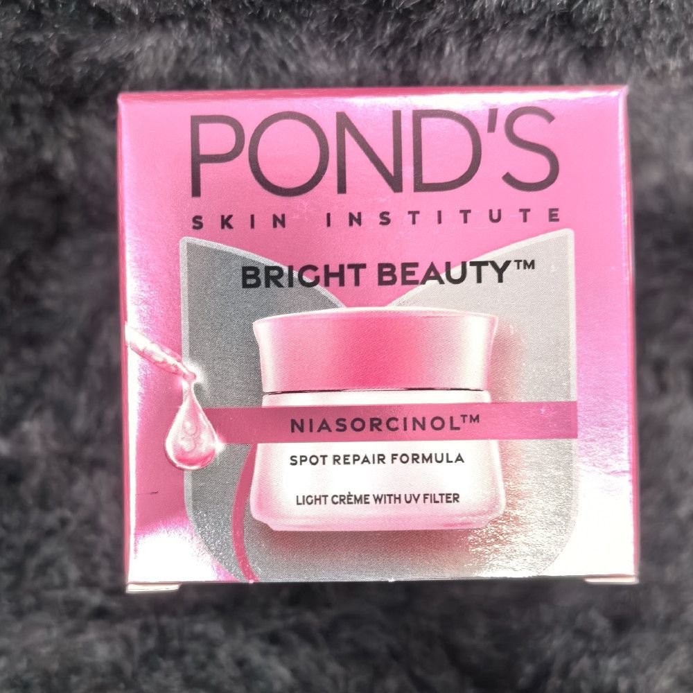 Pond's Bright Beauty Spot Repair Formula Light Crème With UV Filter