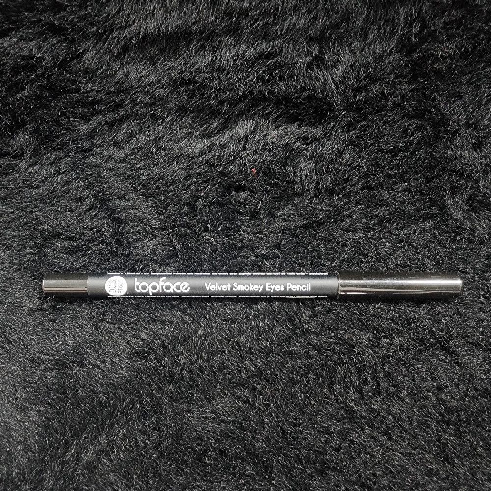 Velvet Smokey Eyes Pencil - Dual Black & Silver Shade, Plastic Body