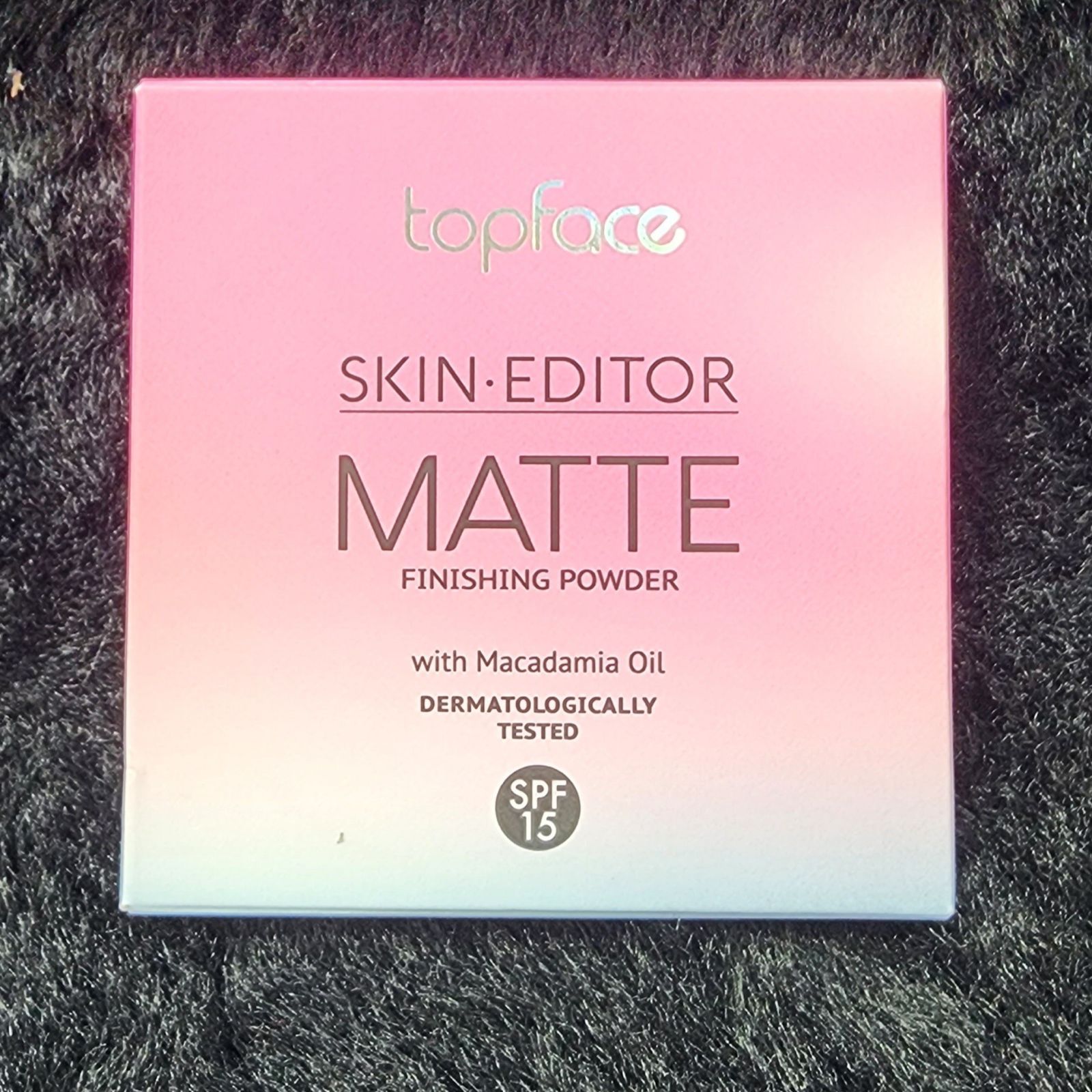 Skin Editor Matte Finishing Powder – Pink, White & Black SPF 15