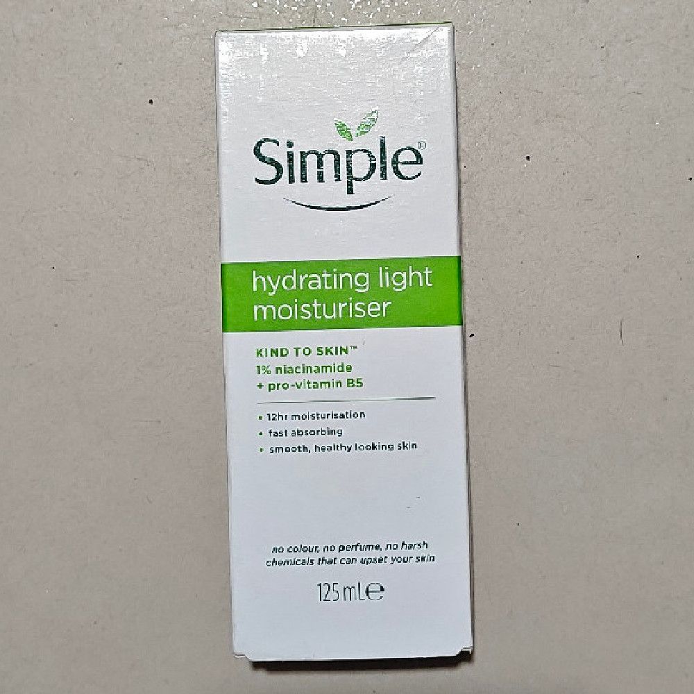 Simple Hydrating Light Moisturiser 125 mL Face Cream for Daily Use