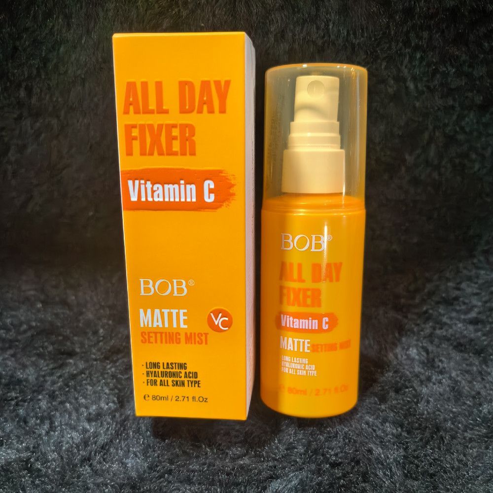 BOB Vitamin C and Hyaluronic Acid Matte Setting Mist Fixer