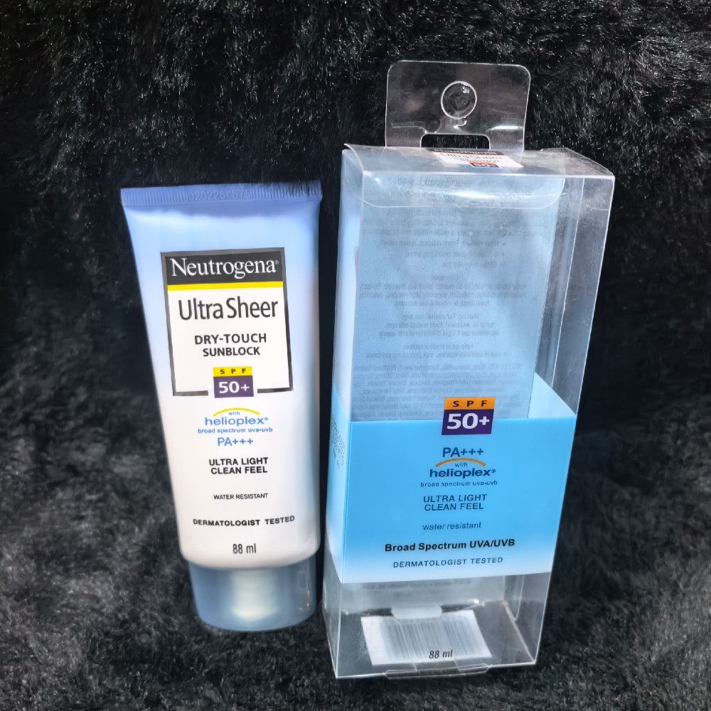 Neutrogena Ultra Sheer Dry Touch Sunblock SPF 50+ Plastic Bottle