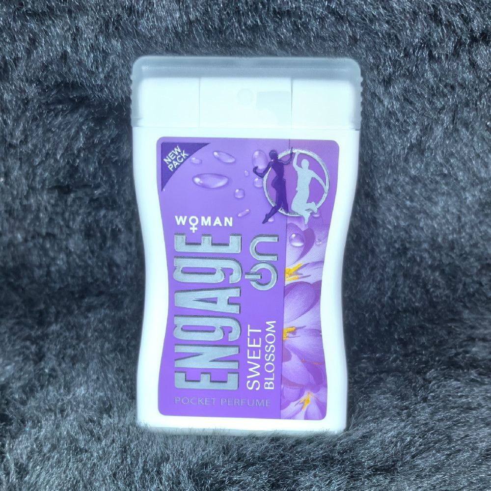 Engage Woman Sweet Blossom Pocket Perfume Spray for Her