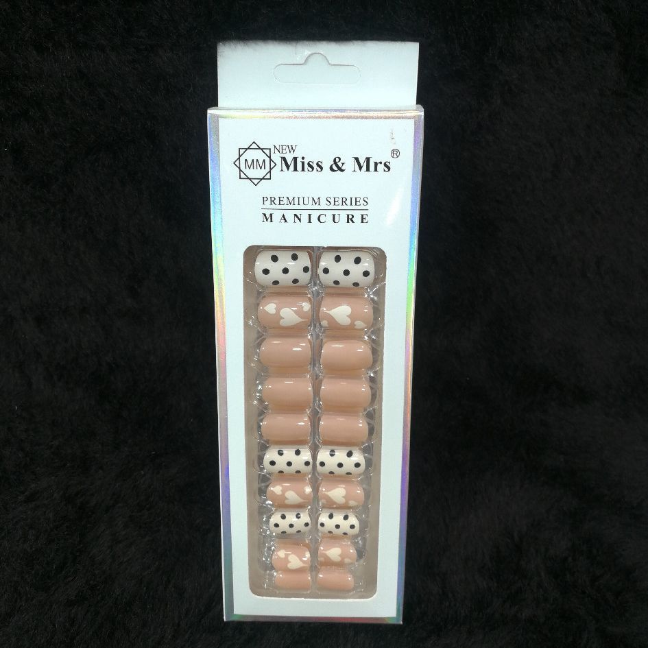 Press On Nails Set – Beige, White & Black Polka Dot Hearts Premium