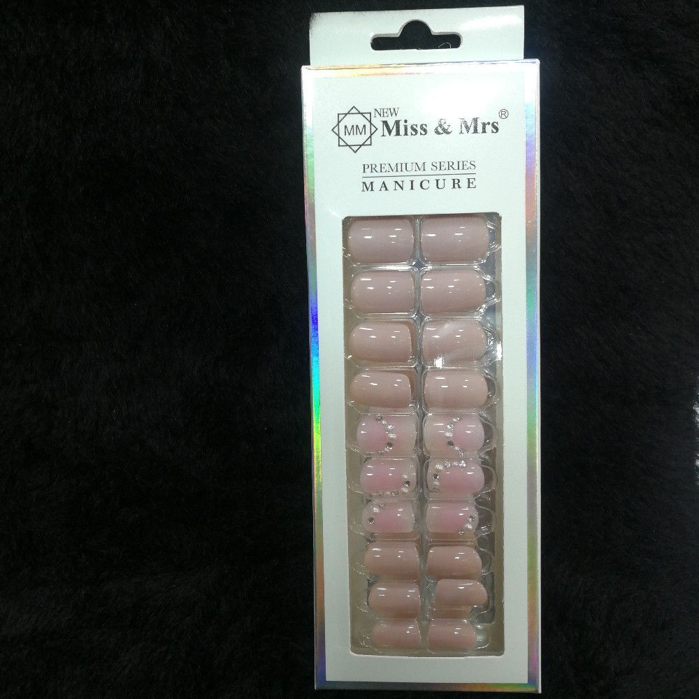 Miss & Mrs Premium Series Press On Nails Pink Beige Plastic Rhinestone