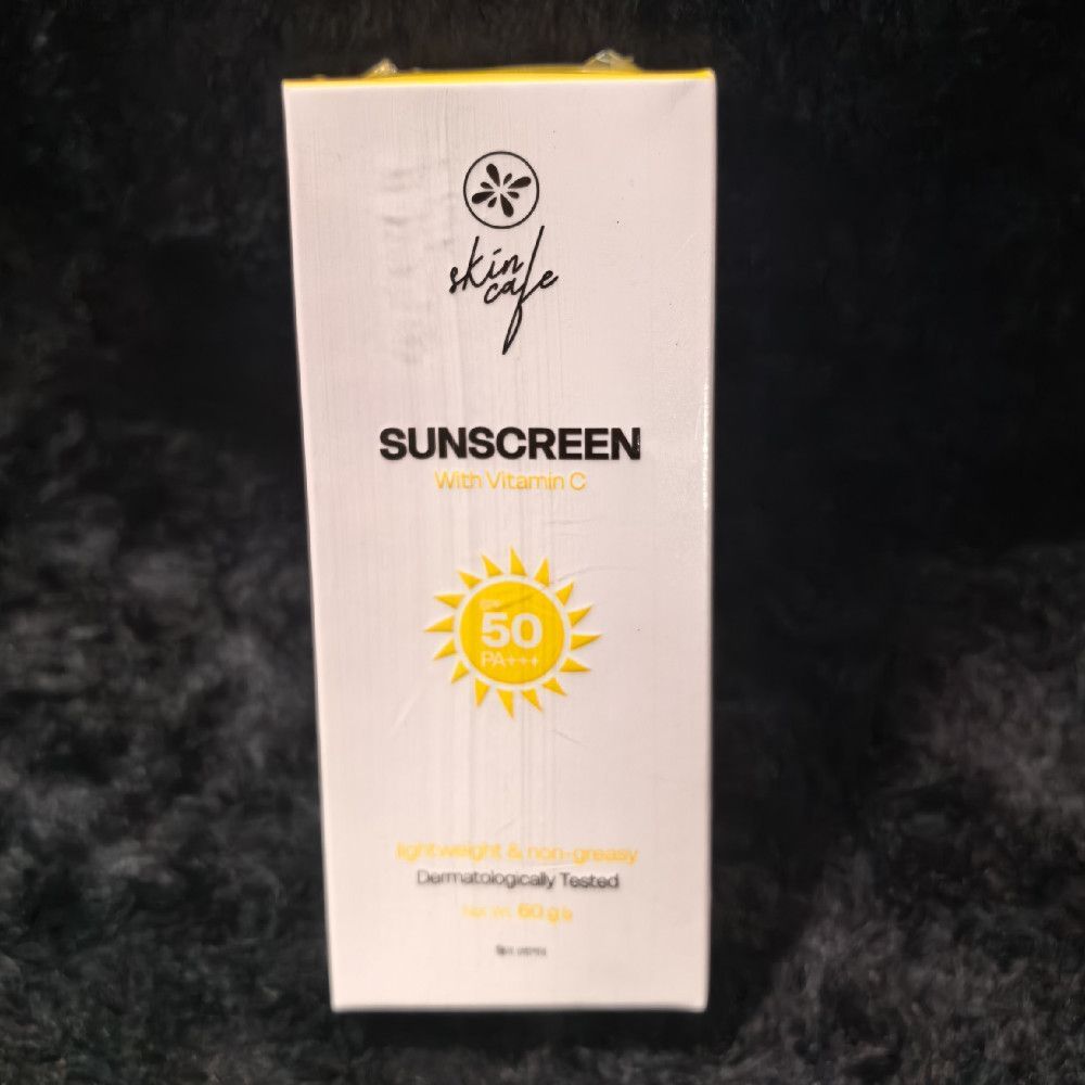 Skin Cafe Sunscreen With Vitamin C 50 PA+++ Lightweight And Non Greasy