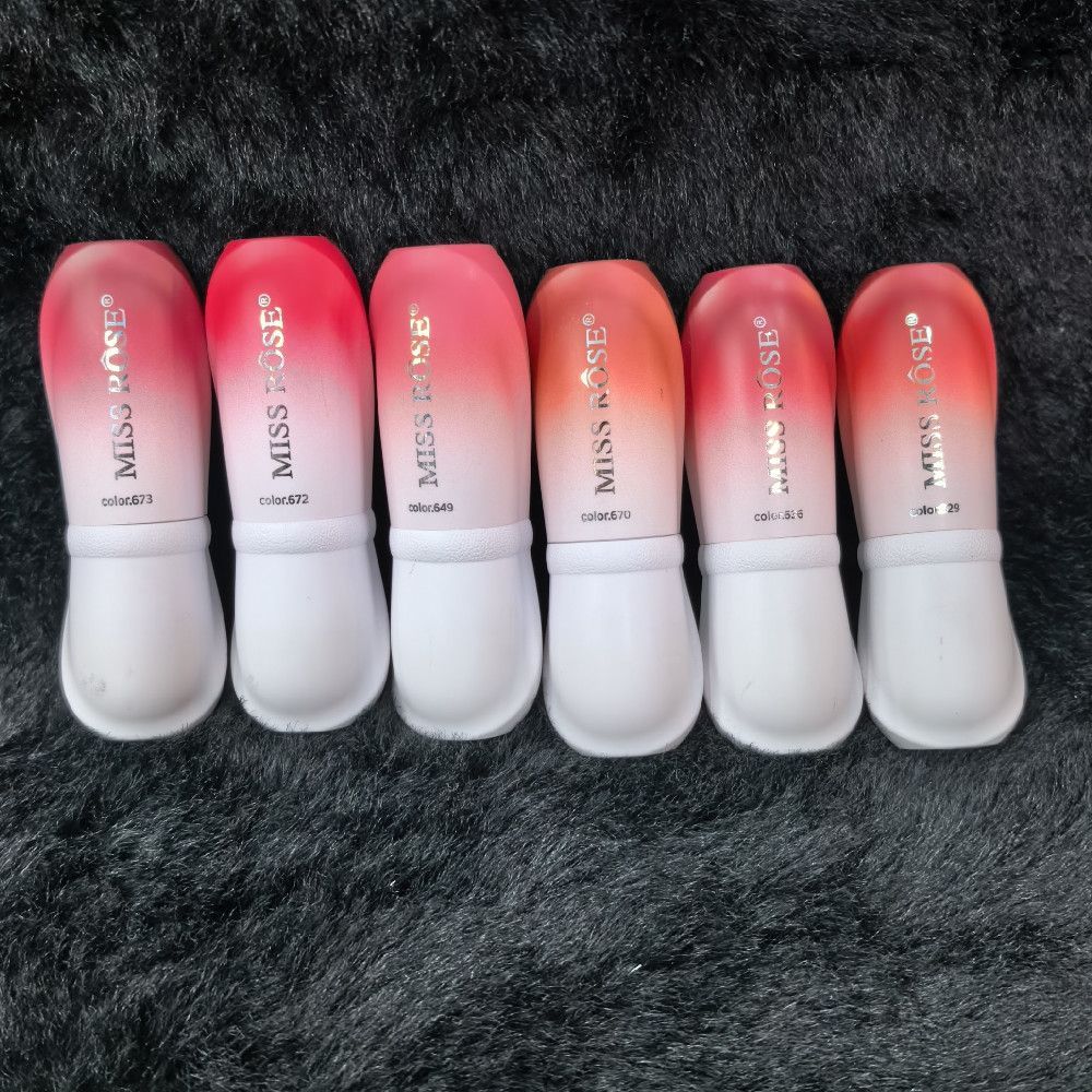 MISS ROSE Gradient Lipstick Tube – White, Pink & Red Plastic Makeup