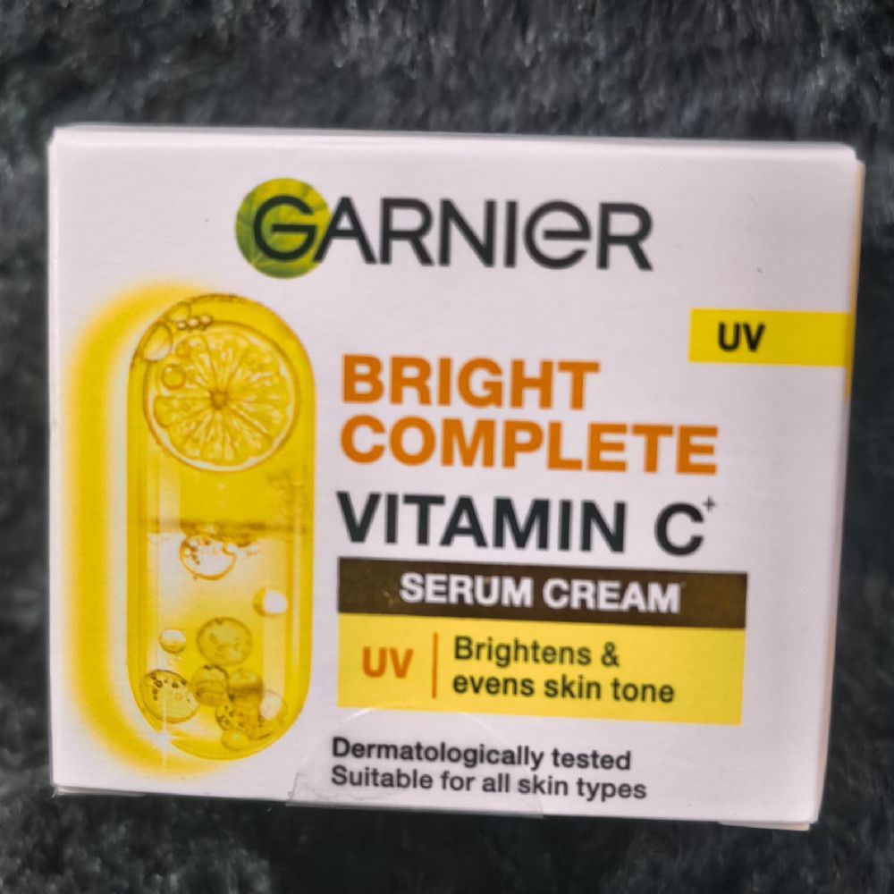 Garnier Bright Complete Vitamin C UV Serum Cream Skin Moisturizer