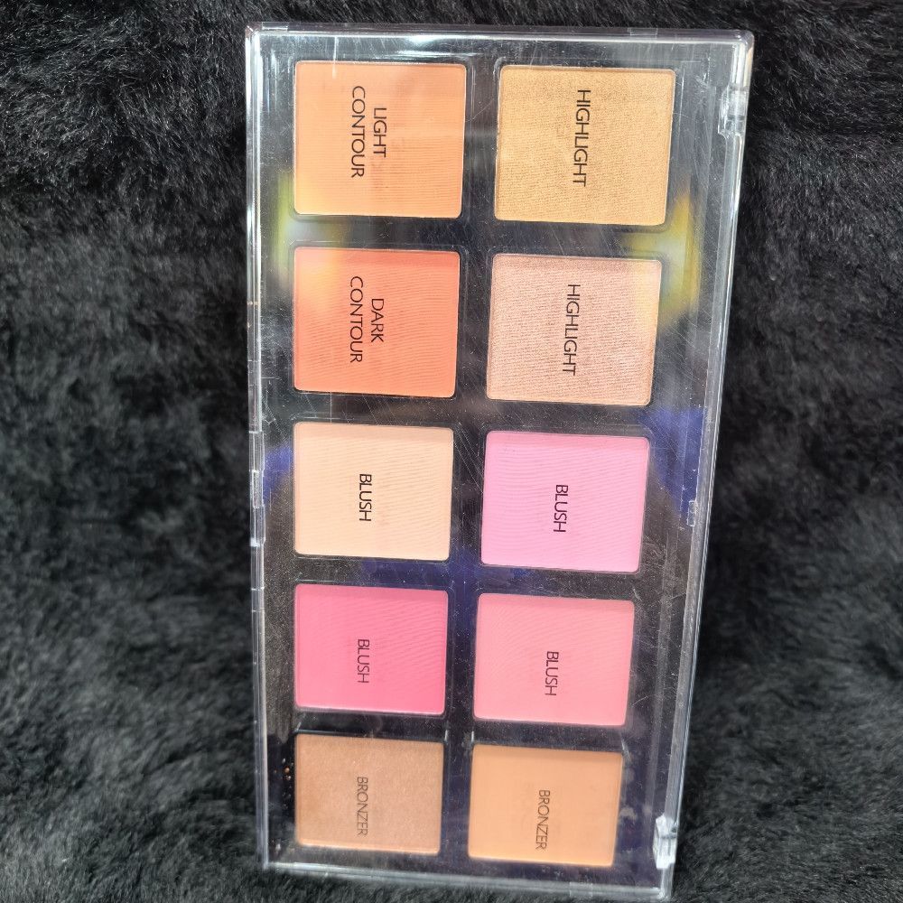 Multi-Shade Face Contour Highlight Blush and Bronzer Makeup Palette
