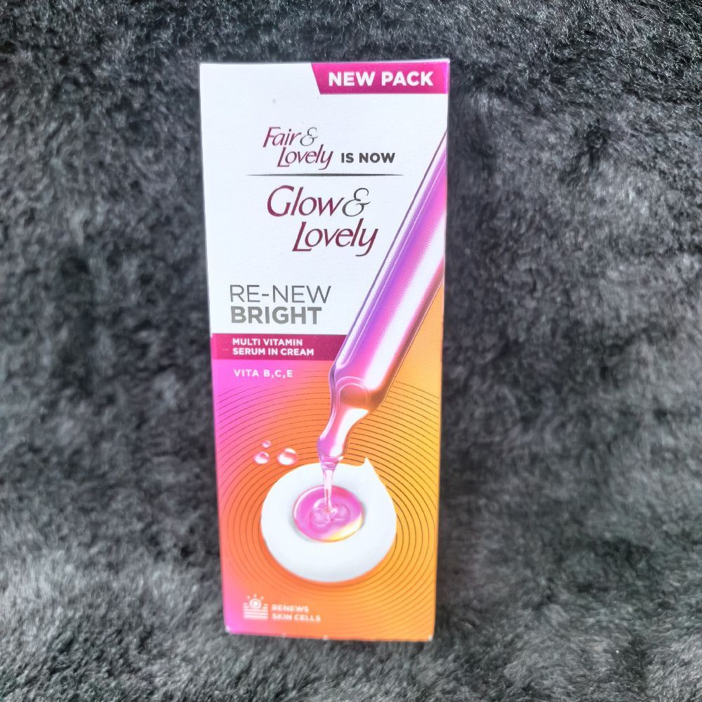 Glow and Lovely Multi Vitamin Serum in Cream Face Care Box