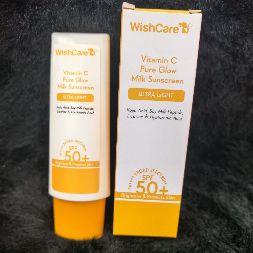 WishCare Vitamin C Pure Glow Milk Sunscreen SPF 50+ Plastic Bottle